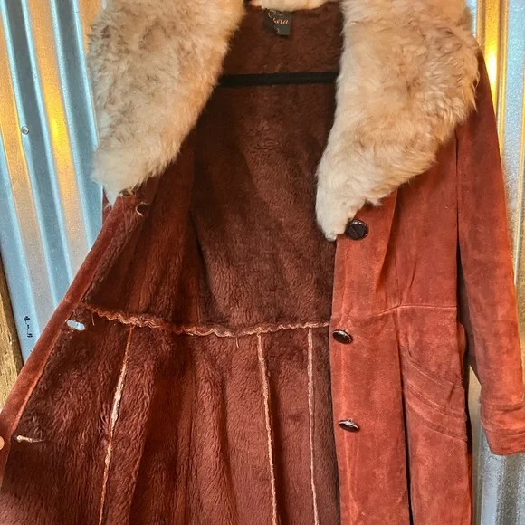 Vintage Made in Canada - Picture 7 of 12